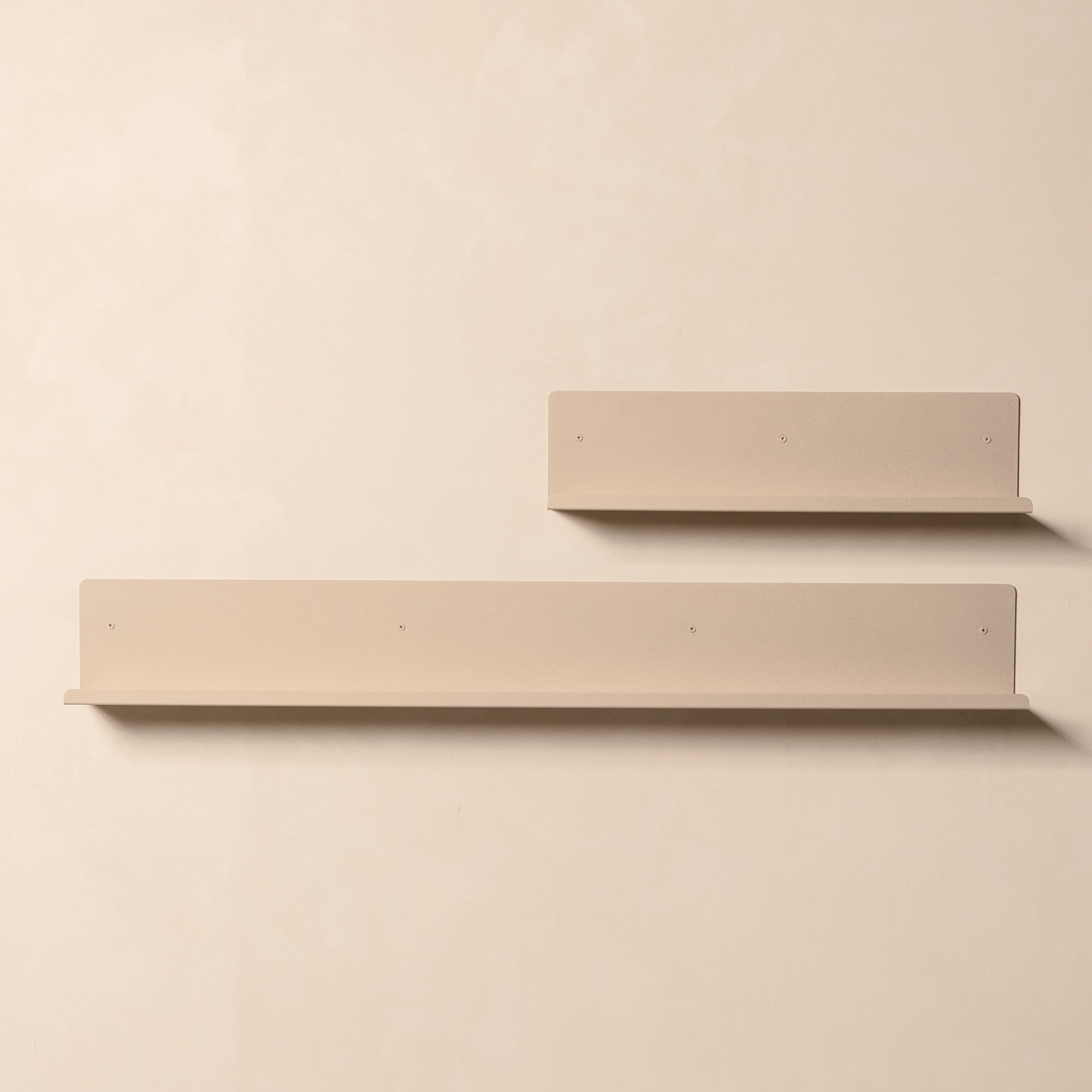 FOLD Display Ledge 600