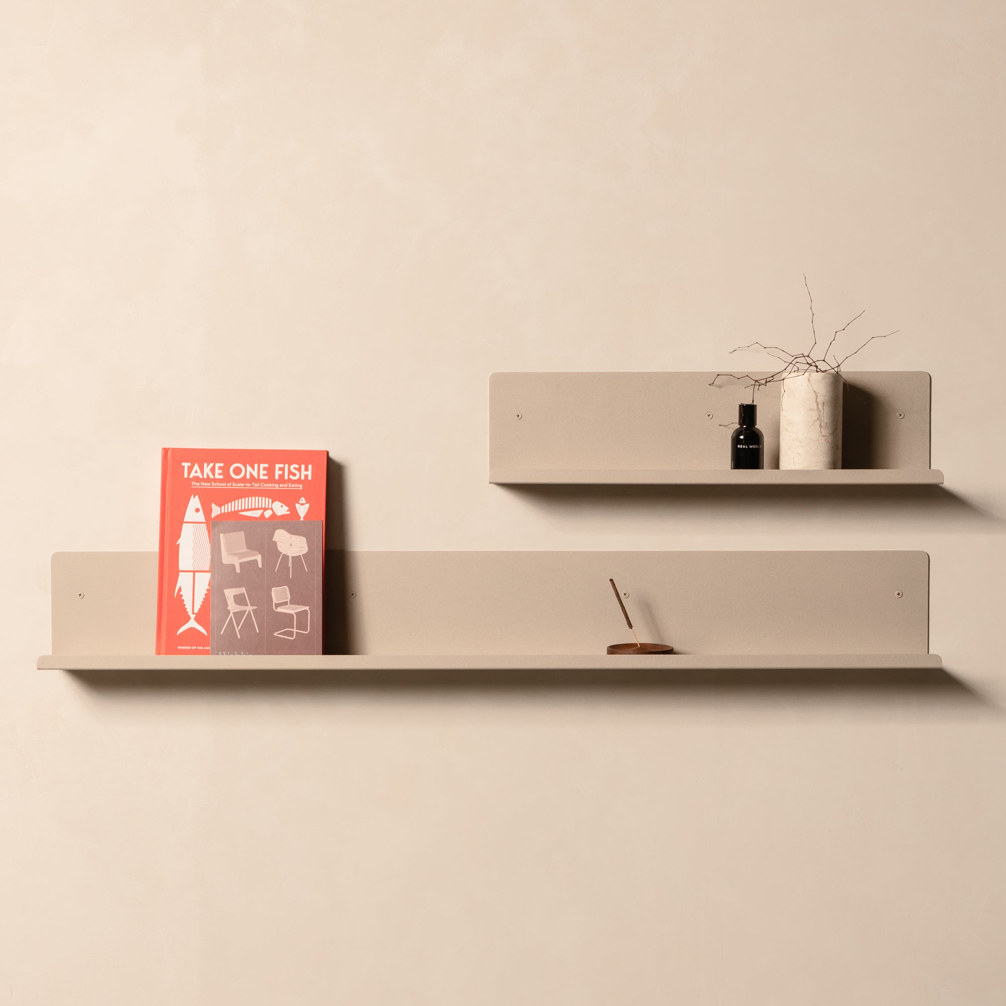 FOLD Display Ledge 600