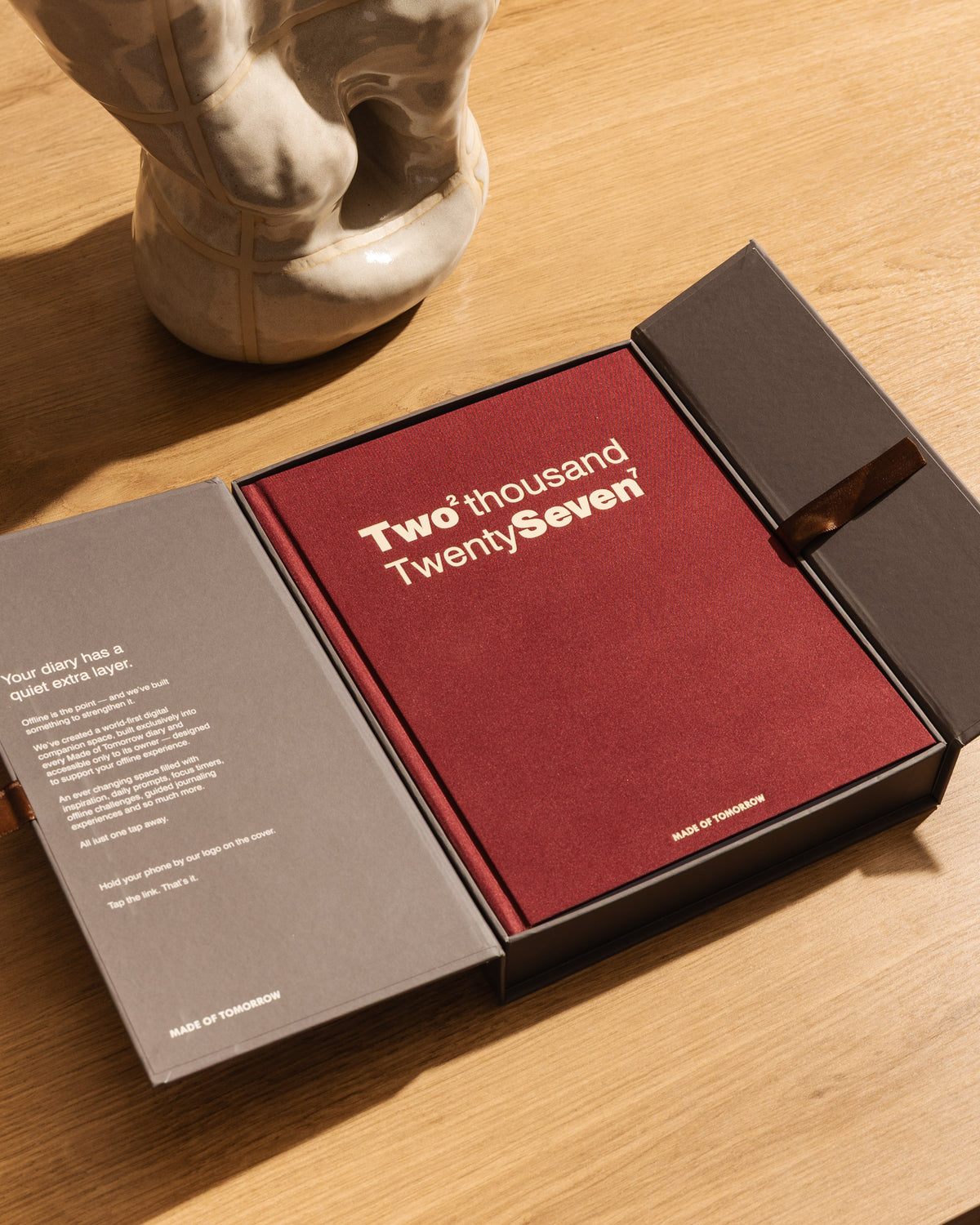 2027 Grand Daily Diary - Classic