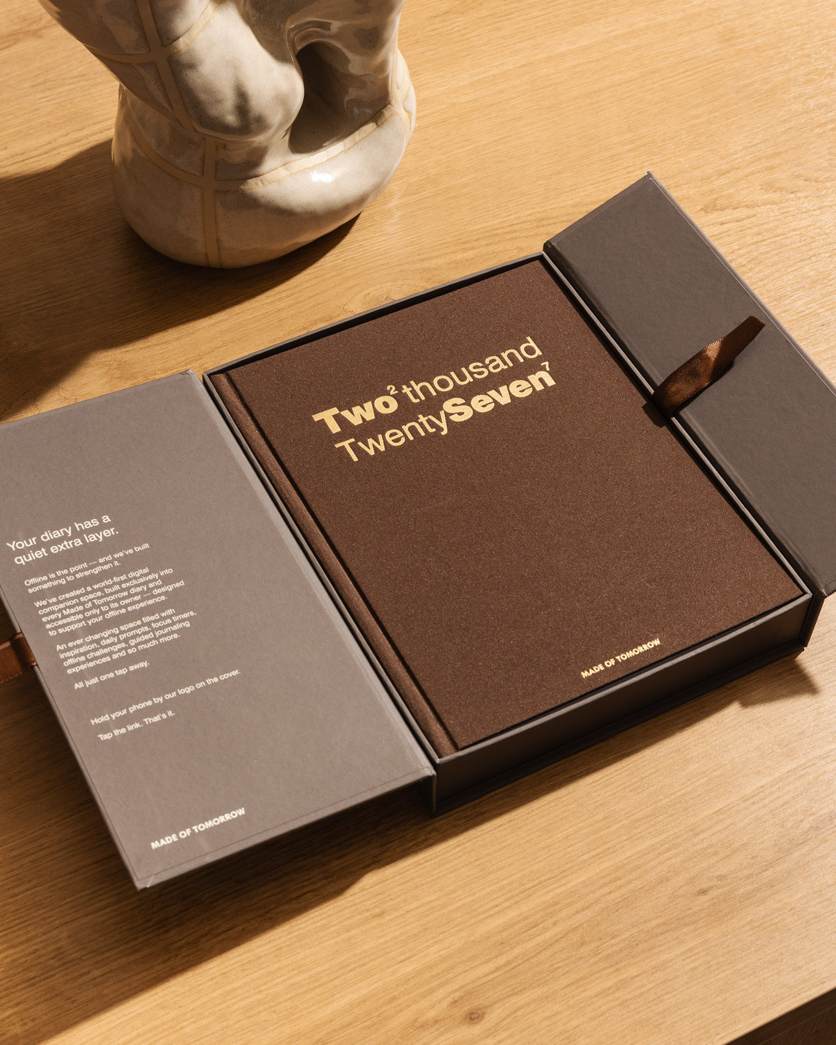 2027 Grand Daily Diary - Classic