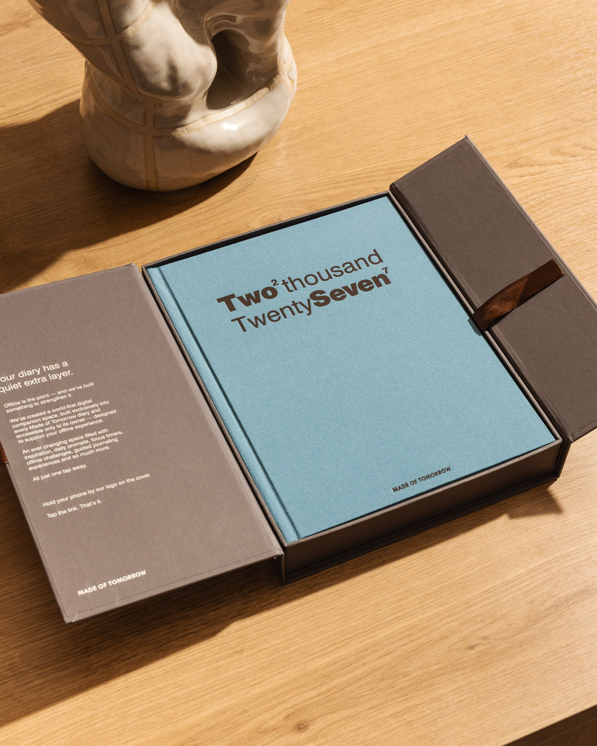 2027 Grand Daily Diary - Classic