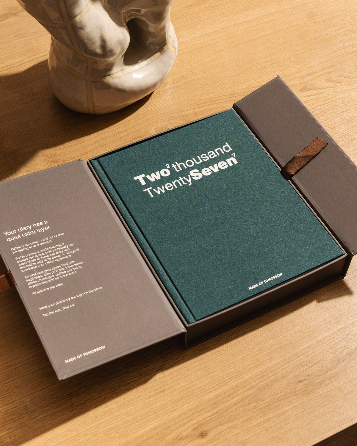 2027 Grand Daily Diary - Classic