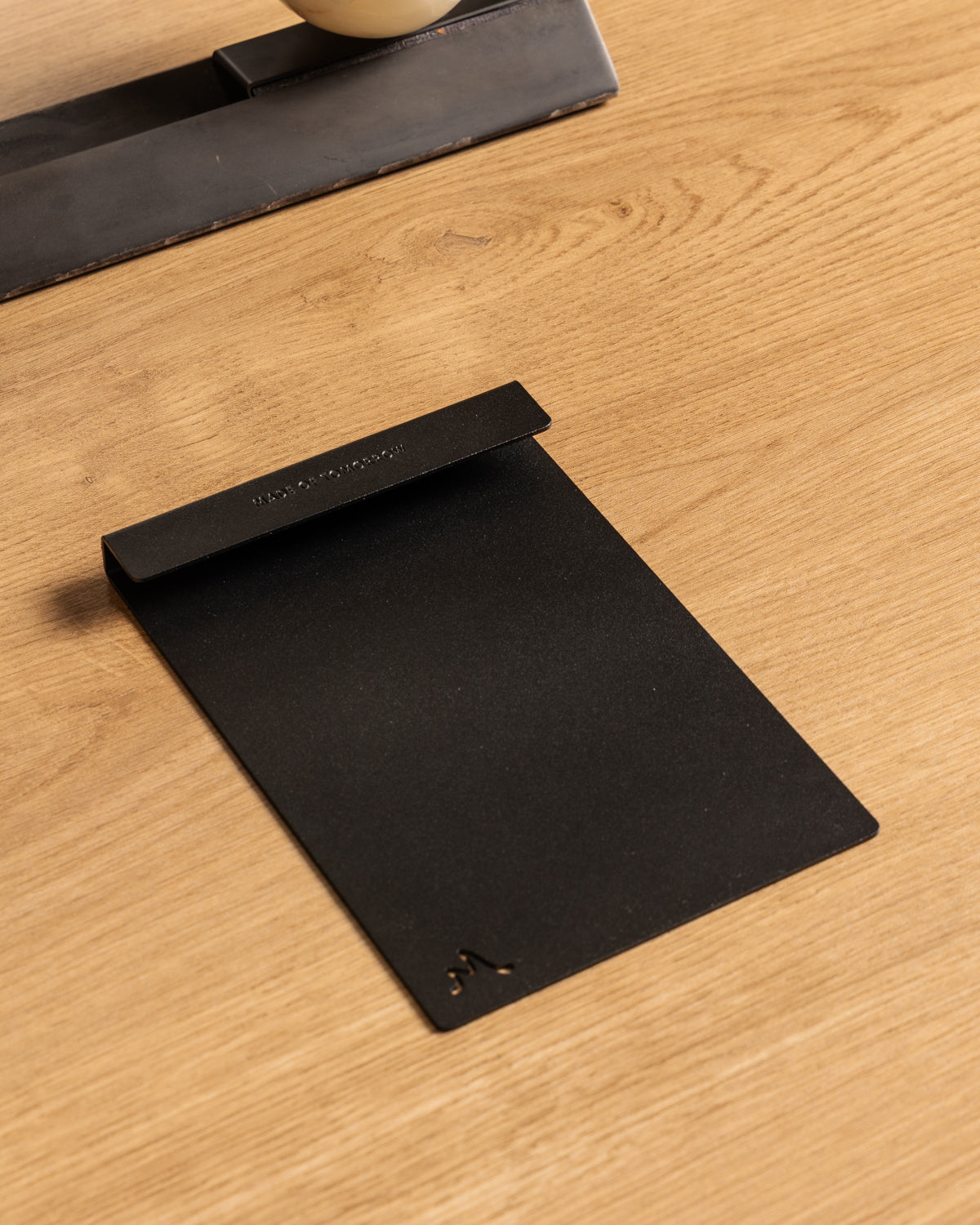 pad=blank;holder=black