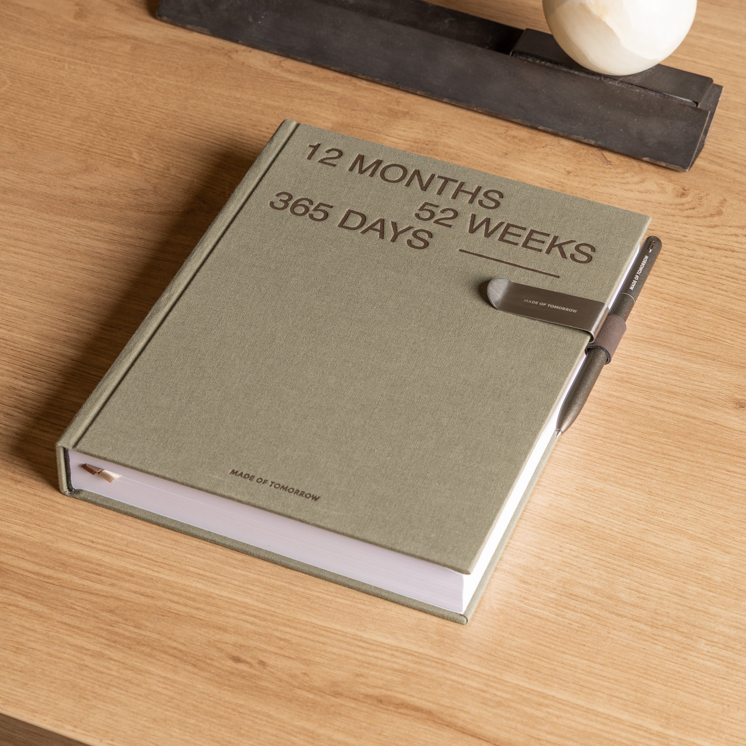 Twelve Monthly Planner - Grand Daily