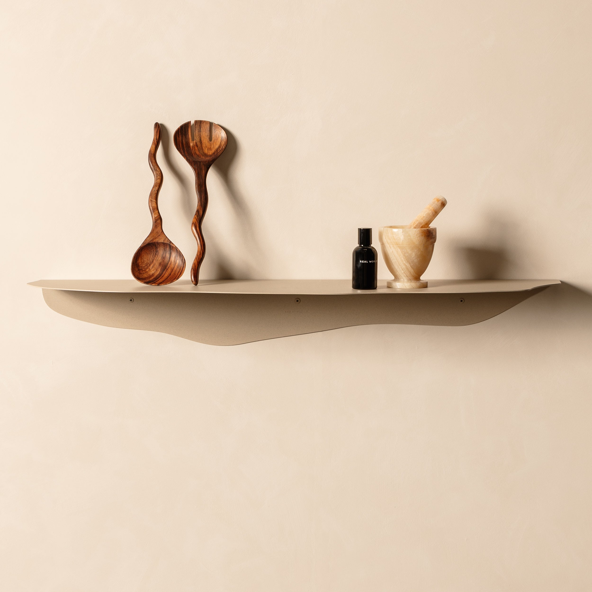 FOLD Wavy Shelf 950
