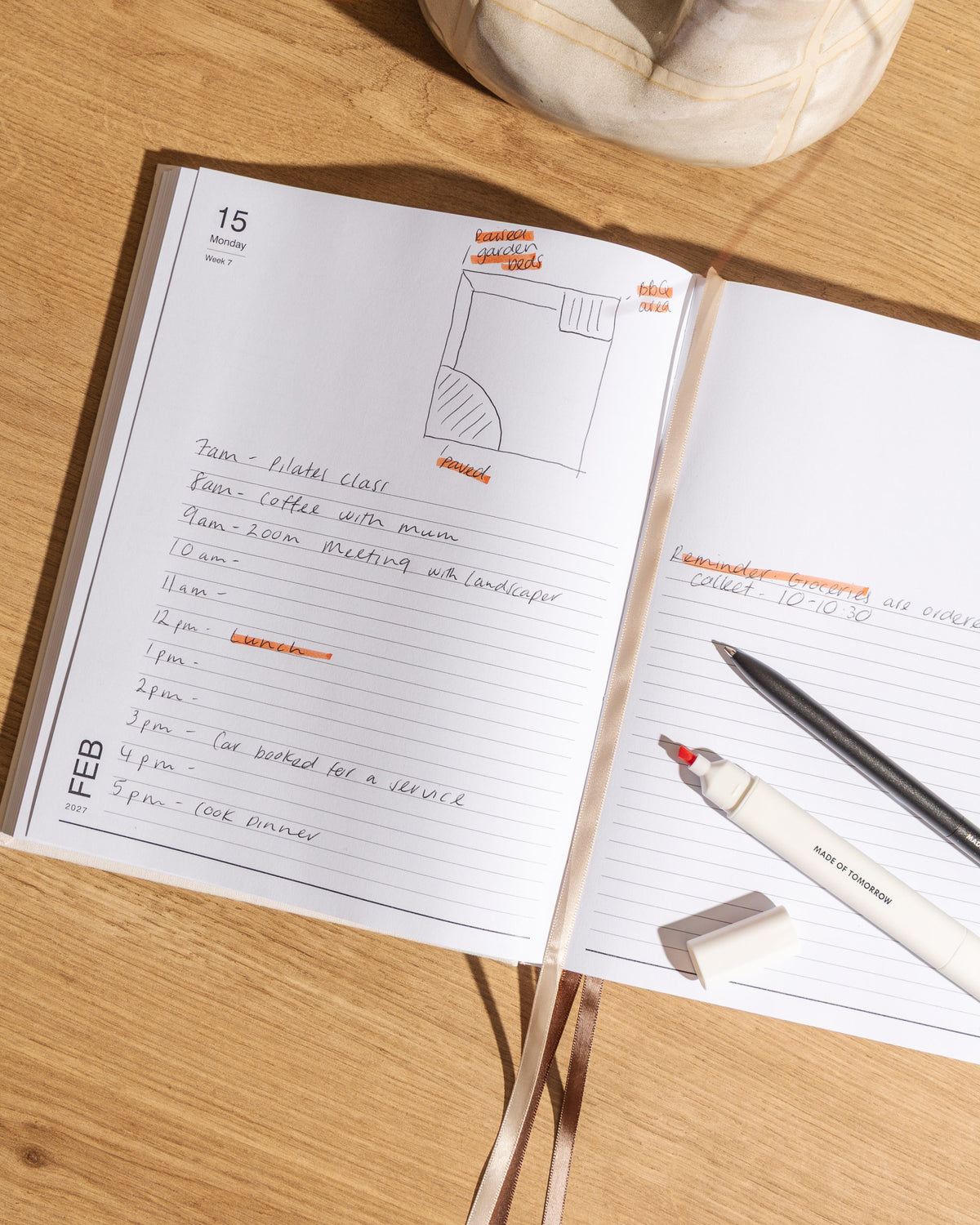 2027 Grand Daily Diary - Classic